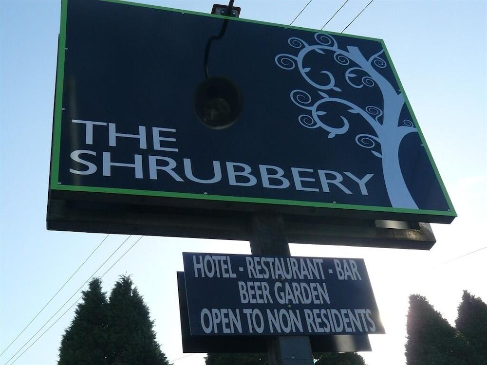 The Shrubbery 3* Шептон-Маллет